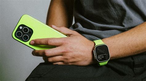 Nomad Launches Glow Apple Watch Sport Band And Iphone Case All