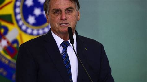 Bolsonaro sanciona Orçamento 2021 e veta R 20 bilhões