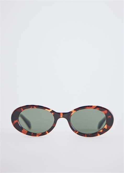 The 5 Best Places to Buy Sunglasses for Women | Who What Wear