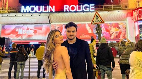 Felipe Neto Se Declara Para Namorada Em Viagem A Paris Parou O Moulin