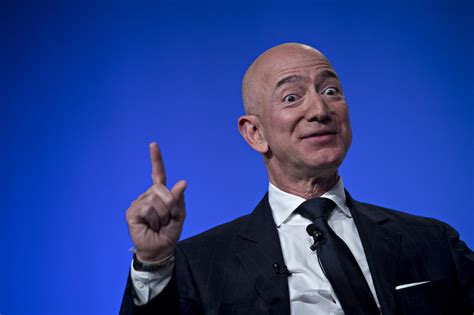 Happy Valentine’s Day: Bezos Dumps New York in Second Major Breakup of ...