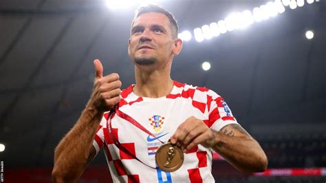 Dejan Lovren Croatia Defender Retires From Internationals Bbc Sport