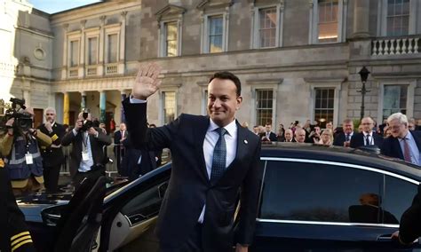 El líder gay irlandés Leo Varadkar dimite en un gesto de sorpresa CromosomaX