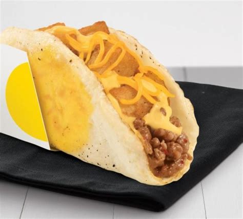 Taco Bell esittelee paistetun munan taco kuorena entä kirsikkapiiras