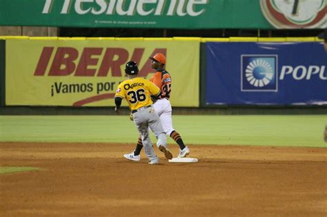 Aguilas Se Imponen A Los Toros En El Corral Toros Del Este