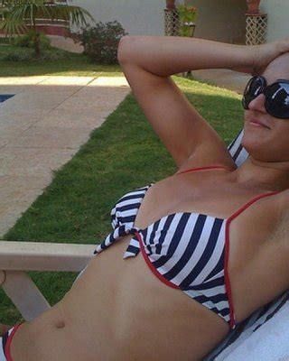 Warm Up With These Bikini MILFS Pt 12 Porn Pictures XXX Photos Sex Images 3965304 PICTOA