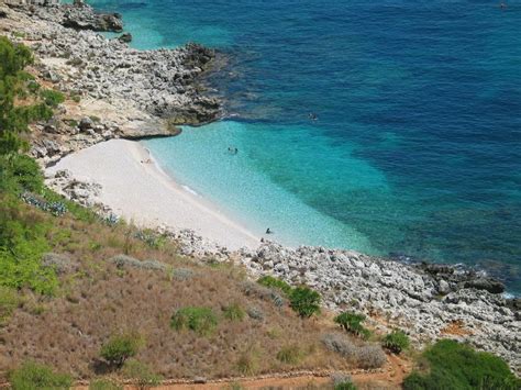 Spiaggia Di Tonnarella Dell Uzzo Trovaspiagge Portale Delle Spiagge