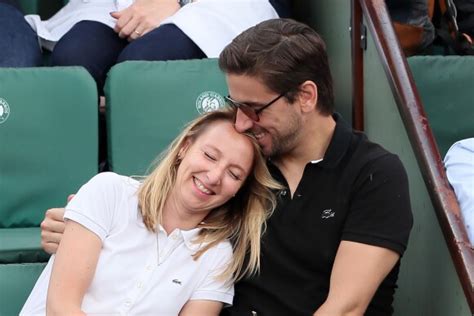 Photo Audrey Lamy Et Son Compagnon Thomas Sabatier Tendrement