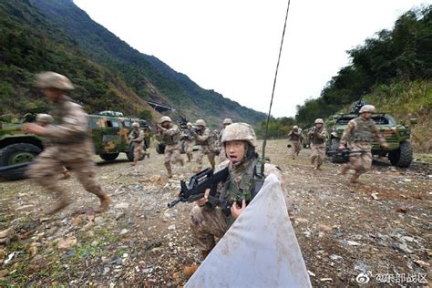 直击东部战区练兵备战现场 领略官兵练兵备战风采