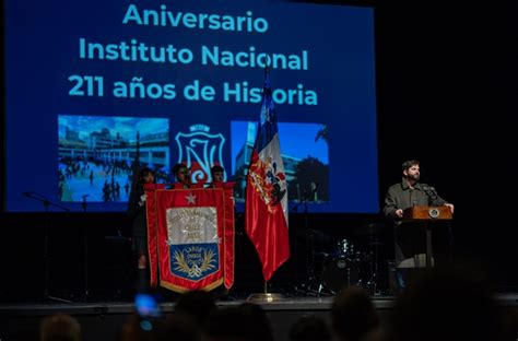 Presidente Boric En Aniversario Del Instituto Nacional A Lo Largo De