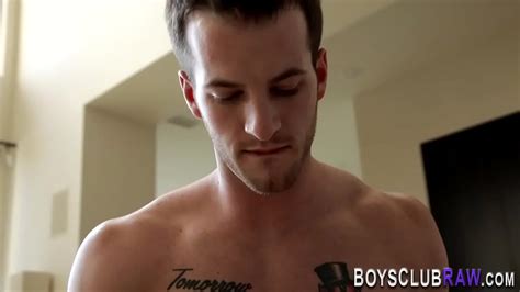 Buff Dude Gets Cock Sucked And Raw Dawg Fucks XVIDEOS