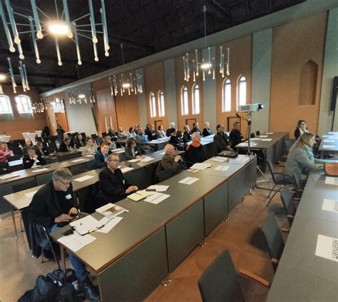 Interdisziplin Res Symposium Tagte Im Rolandsaal Zum Wandmalereizyklus