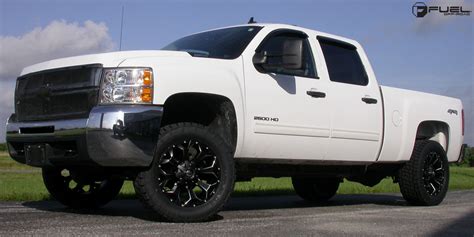 Chevy Silverado 2500 Wheels