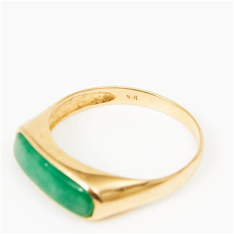 RING 18 k guld infattad jade Smycken Ädelstenar Ringar Auctionet