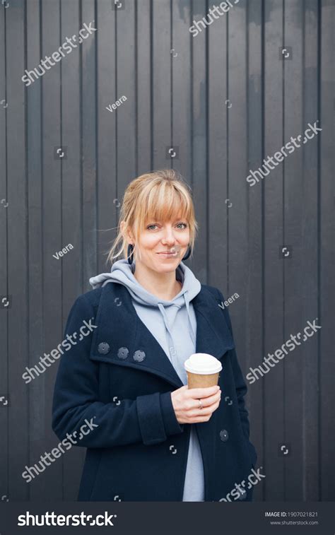 Portrait Blonde Hair Woman Fridge Haircut Stock Photo 1907021821 Shutterstock