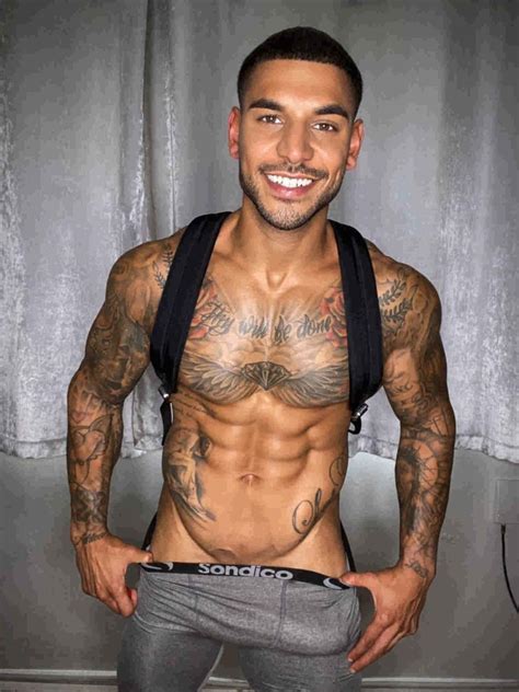 Latino Guapo Sexy Marcando Paquet N Tema Gay Porno Sexo Fotos Xxx