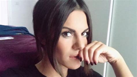 Bianca Guaccero Posta La Foto Da Ventenne La Sua Bellezza Lascia Senza