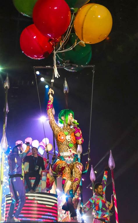 Up In the Air from Katy Perry's Concert Costumes | E! News