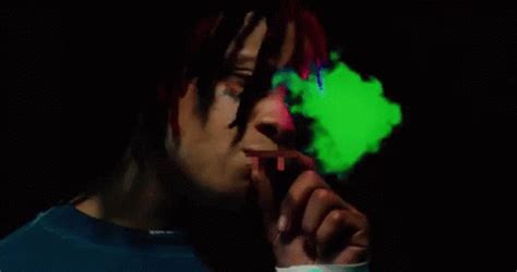 Green Smoke Smoking GIF - GreenSmoke Smoking Cigar - Discover & Share GIFs