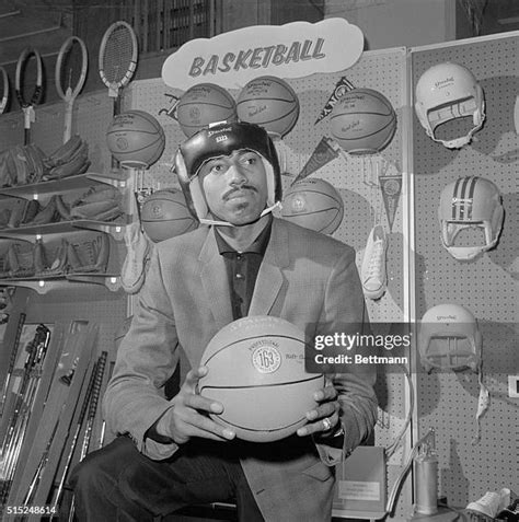 Wilt Chamberlain 1960 Photos and Premium High Res Pictures - Getty Images