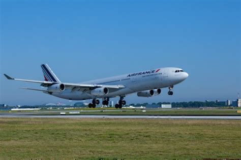 Airlines Cut Airbus A340 Takeoff Length With Maths - Simple Flying