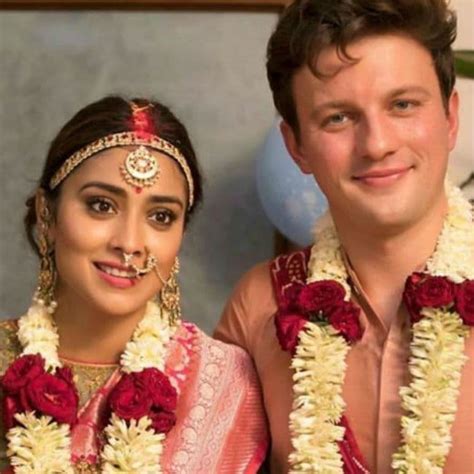 Shriya Sarans Wedding Wardrobe Pink Silk Bridal Red And A Gold Saree