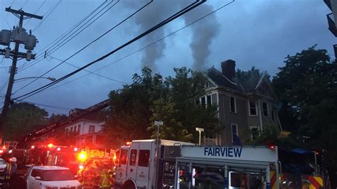 1 Man Escapes From 3 Alarm Duplex Fire In Bellevue Firefighter Injured Cbs Pittsburgh