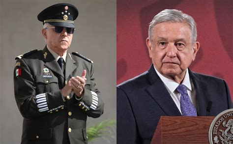 Veracruz Amlo Premia A Cienfuegos En Evento Del Colegio Militar