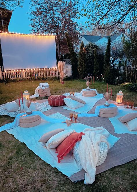 Movie Night In The Backyard Diy Backyard Movie Night Backyard Movie