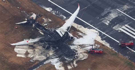 Cerita Heroik Awak Japan Airlines Selamatkan Penumpang Dalam