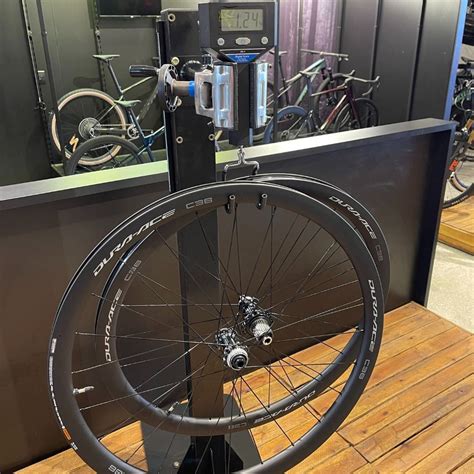 Rodas Shimano Dura Ace WH R9270 Carbon