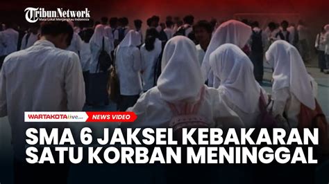 Sma Jaksel Kebakaran Para Siswa Berhamburan Ke Lapangan Youtube