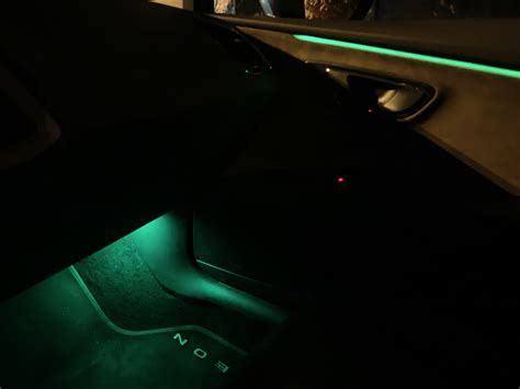 Погнали дальше: амбиентная подсветка ног спереди и сзади — SEAT Leon X ...
