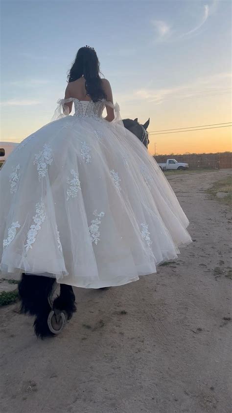 Pin By Briseida Rivera On Pins By You Quince Dresses Mexican White