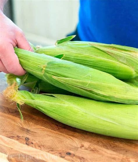 How Long To Cook Corn On Cob In Microwave Microwaving Corn