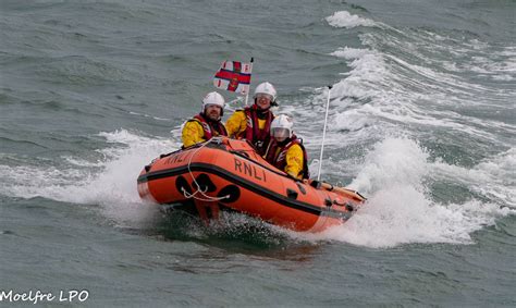 Moelfre Rnli Volunteers Rescue Man Who Attempted To Rescue A Dog Rnli