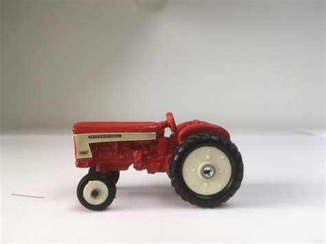 International 606 - farmmodeldatabase.com
