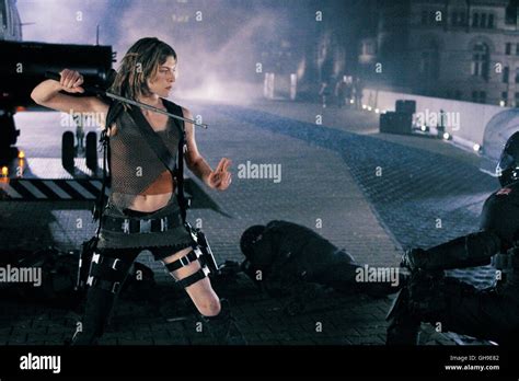 Milla Jovovich Alice Regie Alexander Witt Aka Resident Evil