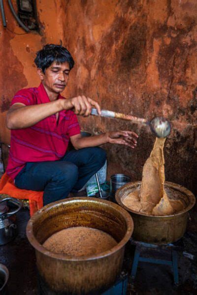 Indian Tea Traditions: Chai Wallahs Of India | ASHITA AGRAWAL