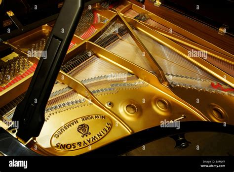 Piano steinway fotografías e imágenes de alta resolución Alamy