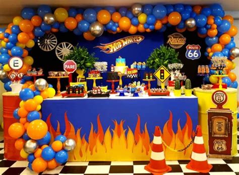 Festa Hot Wheels decorações incríveis para uma festa radical