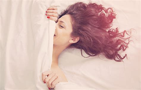 5 Reasons To Sleep Naked This Summer California Psychics