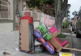 Dejan festejos navideños 228 ton de basura extra en la Zona Conurbada