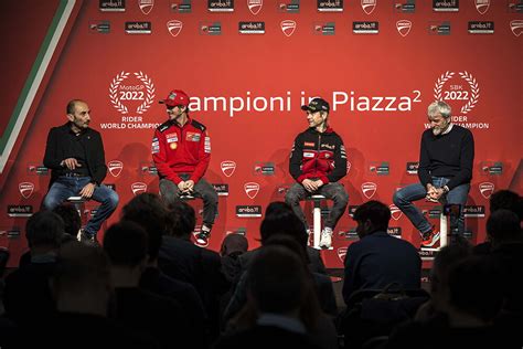 Che Festa A Bologna Per I Campioni Della Ducati