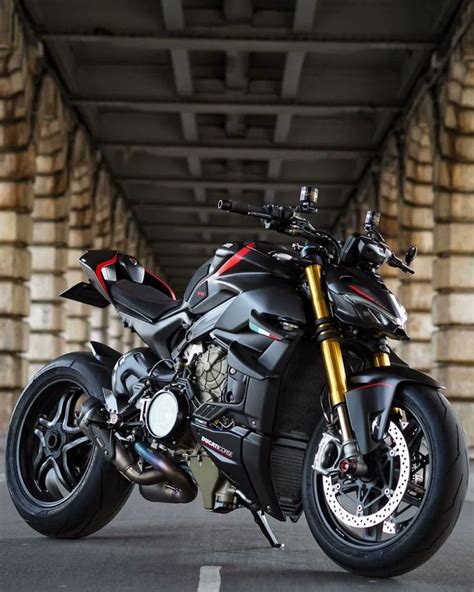 Pin By Thanh Nguyen On Moto Super Bikes Ducati Super Cars