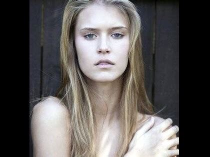 Tân Hoa hậu thế giới 2010 lộ ảnh nude