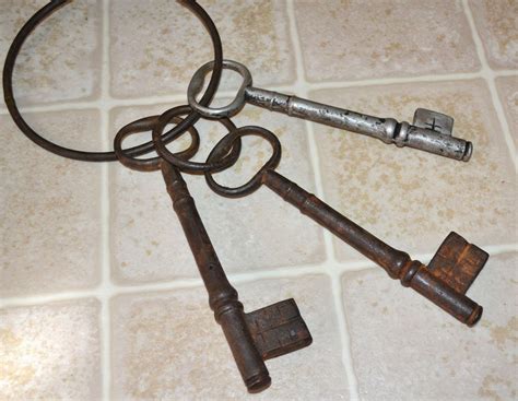 Massive Architectural Cast Iron Skeleton Key Set Cemetery Or From