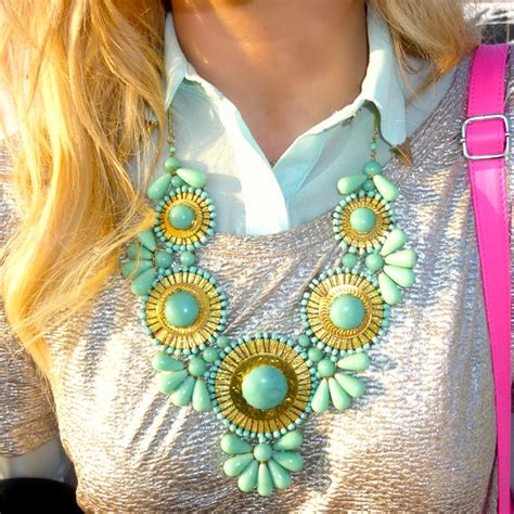 Neon on Neon on Neon – The Fashion Canvas