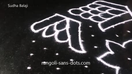 15 To 8 Interlaced Dots Kolam Rangoli