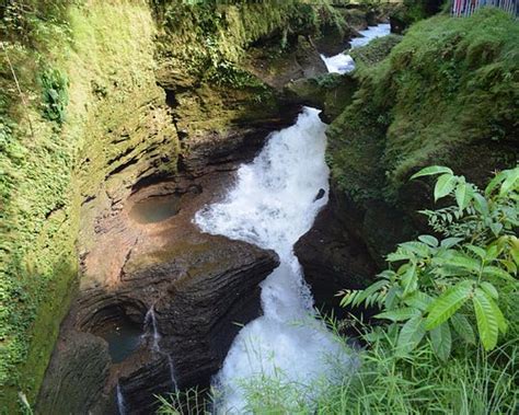 Discover Nepal Waterfalls: Must-Visit Gems and Best Time to Go